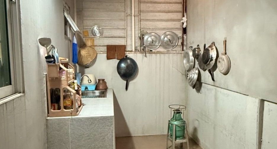 For sale 3 bedrooms townhouse in Pluak Daeng, Rayong