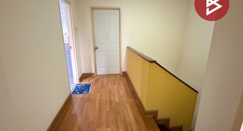 For sale 3 bedrooms townhouse in Pluak Daeng, Rayong