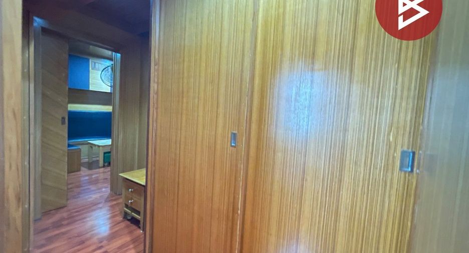 For sale 1 bed condo in Mueang Pathum Thani, Pathum Thani