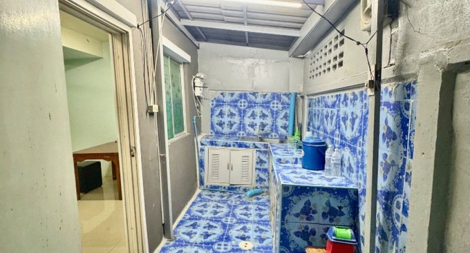 For sale 3 bedrooms townhouse in Bang Sao Thong, Samut Prakan