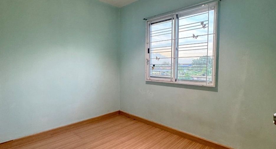 For sale 3 bedrooms townhouse in Bang Sao Thong, Samut Prakan