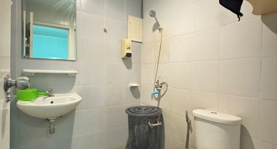 For sale 3 bedrooms townhouse in Bang Sao Thong, Samut Prakan