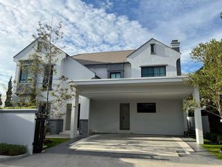For rent 4 bedrooms house in Saphan Sung, Bangkok