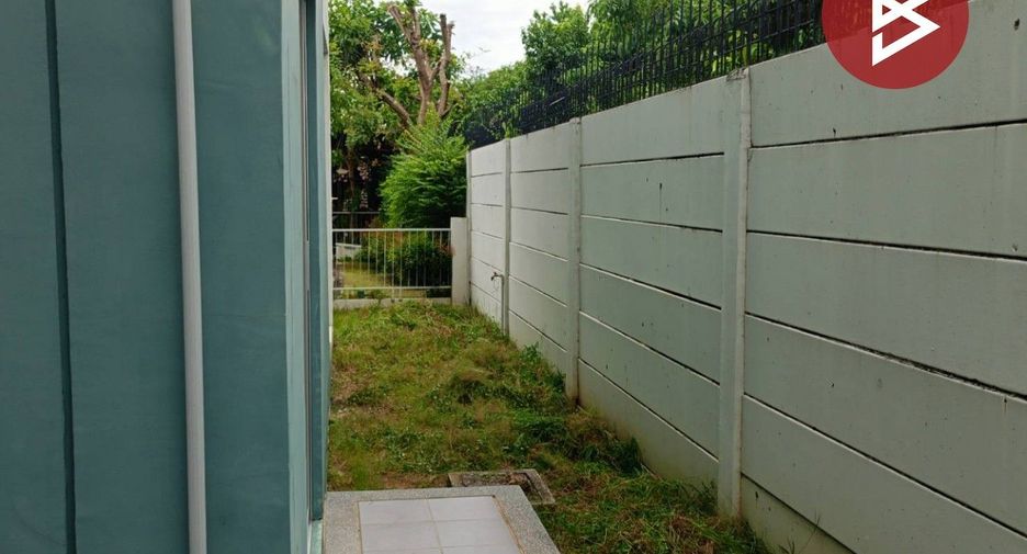 For sale 3 bedrooms townhouse in Sai Mai, Bangkok