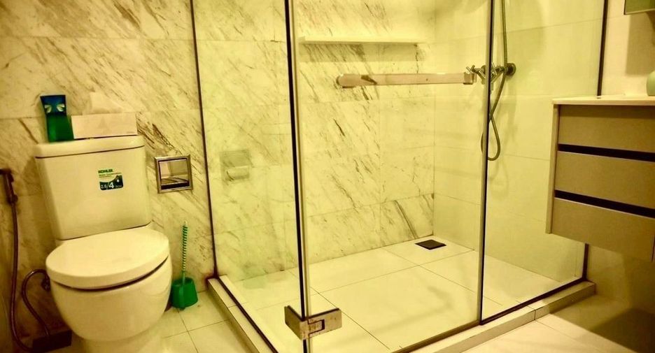 For rent 1 bed condo in Watthana, Bangkok
