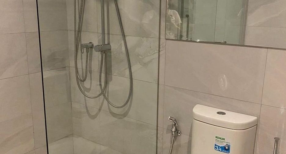For rent 1 bed condo in Watthana, Bangkok