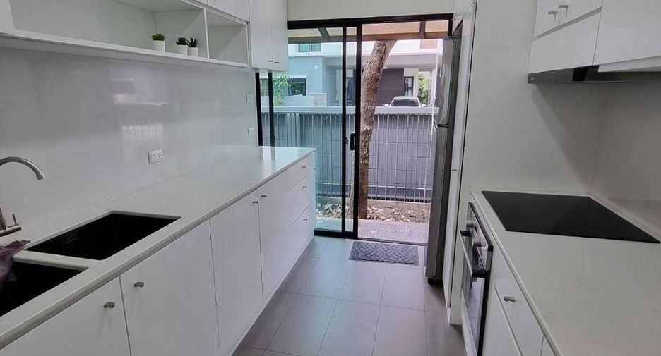 For rent and for sale 3 bedrooms house in Prawet, Bangkok