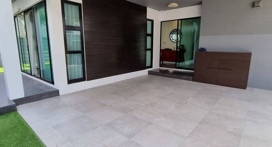 For rent and for sale 3 bedrooms house in Prawet, Bangkok