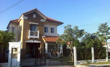 À louer 3 chambres maison à Bang Khun Thian, Bangkok