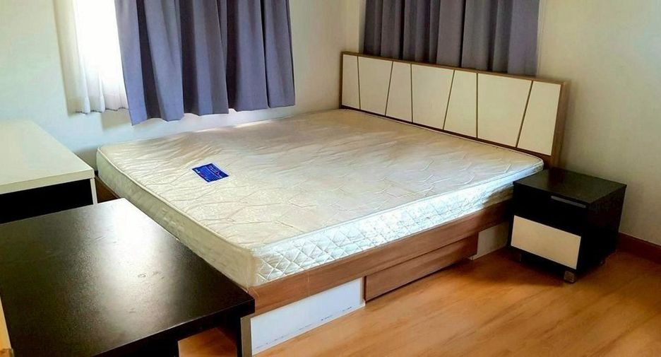 For rent 3 bedrooms house in Bang Khun Thian, Bangkok