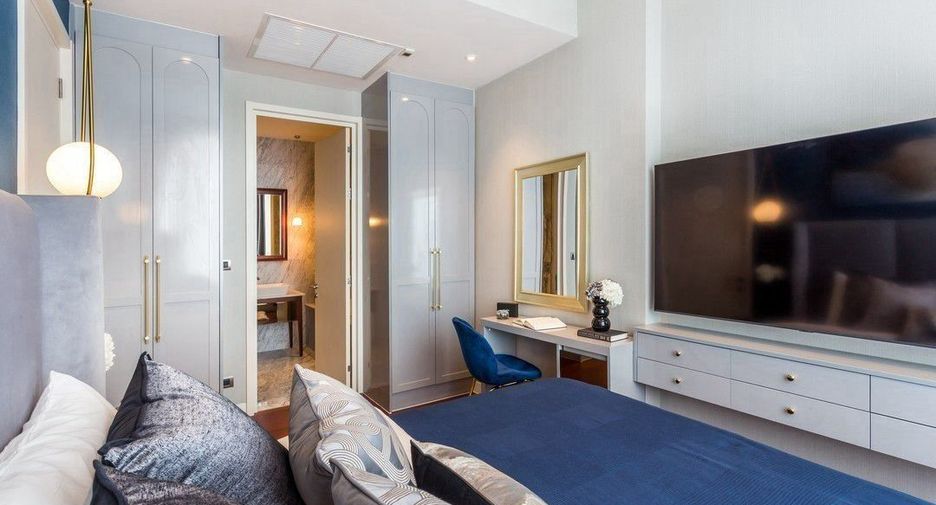 For rent and for sale 1 bed condo in Watthana, Bangkok