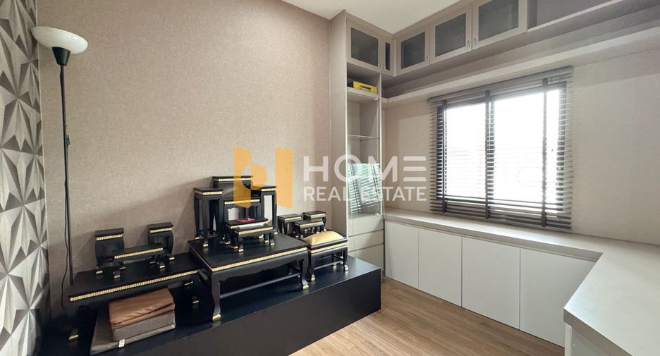 For sale 3 bedrooms house in Prawet, Bangkok