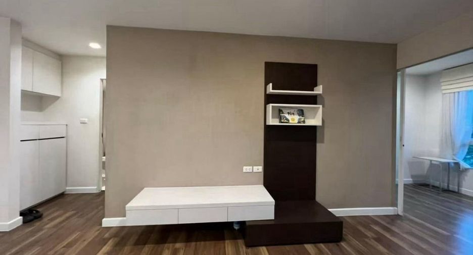 For sale 2 bedrooms condo in Phra Khanong, Bangkok