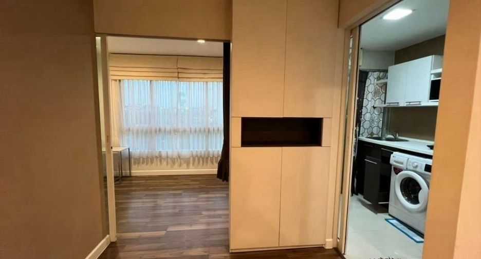 For sale 2 bedrooms condo in Phra Khanong, Bangkok