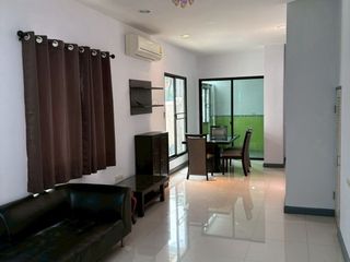 Reihenhaus zur Miete und zum Kauf mit 3 Zimmer in Bang Khae, Bangkok