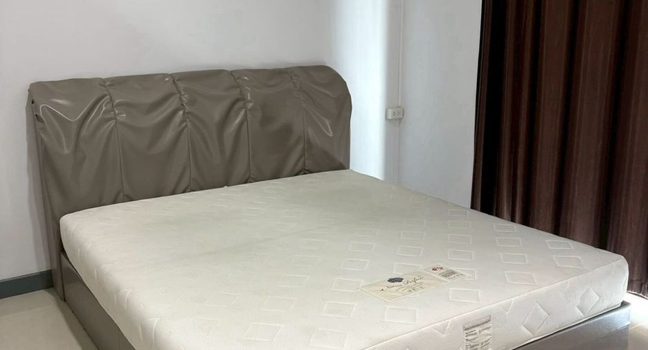 For rent and for sale 3 bedrooms townhouse in Bang Khae, Bangkok