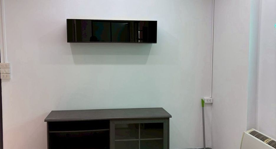 For rent and for sale 3 bedrooms townhouse in Bang Khae, Bangkok