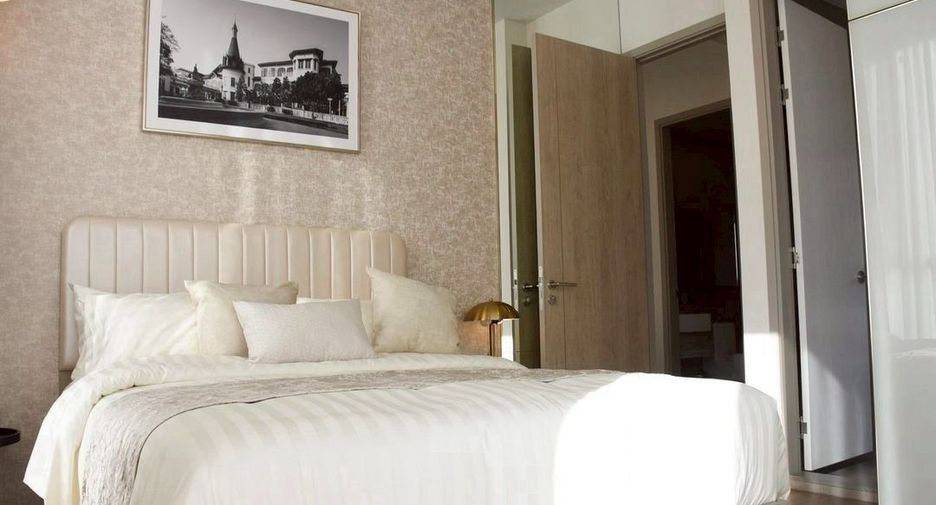 For rent 2 bedrooms condo in Ratchathewi, Bangkok