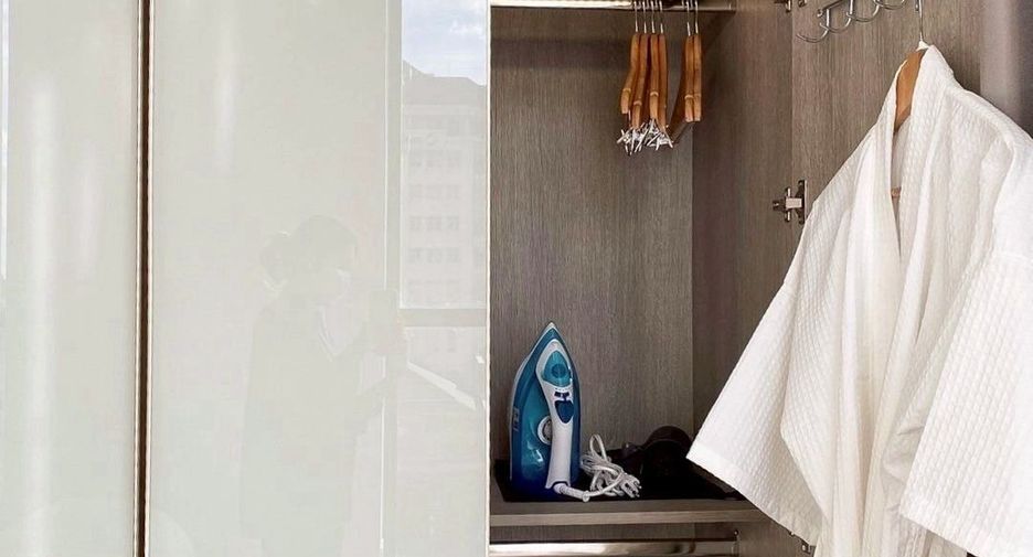 For rent 2 bedrooms condo in Ratchathewi, Bangkok