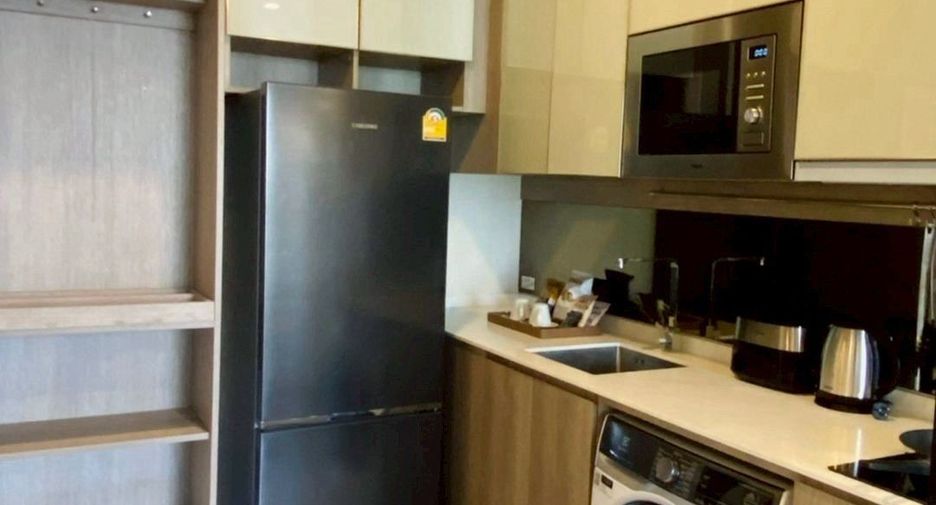 For rent 2 bedrooms condo in Ratchathewi, Bangkok