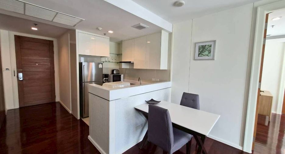 For rent 1 bed condo in Khlong Toei, Bangkok