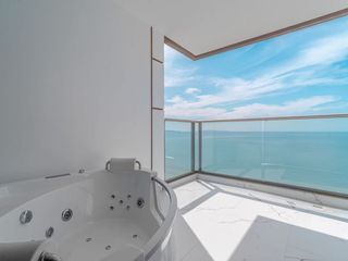 For rent 3 bedrooms condo in Bang Lamung, Chonburi