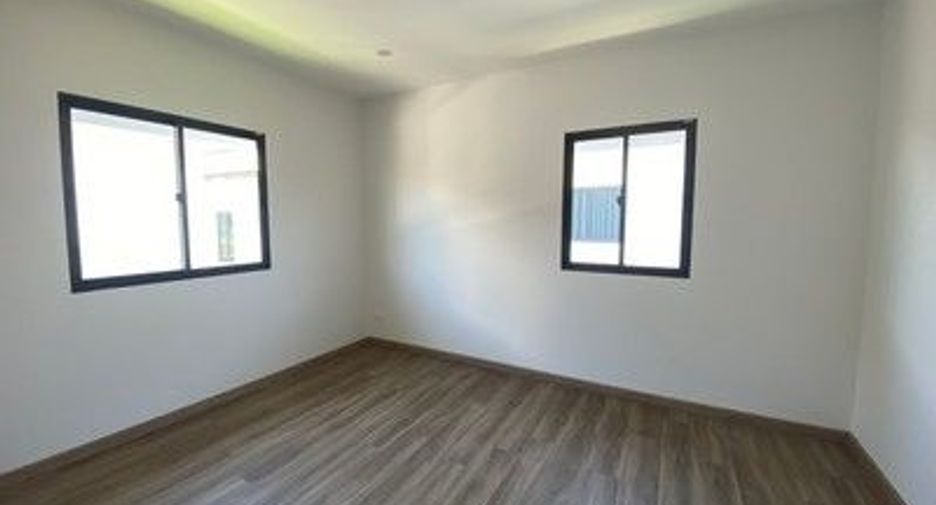 For sale 3 bedrooms house in Prawet, Bangkok