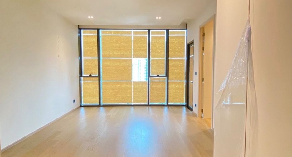 For sale 1 bed condo in Khlong Toei, Bangkok