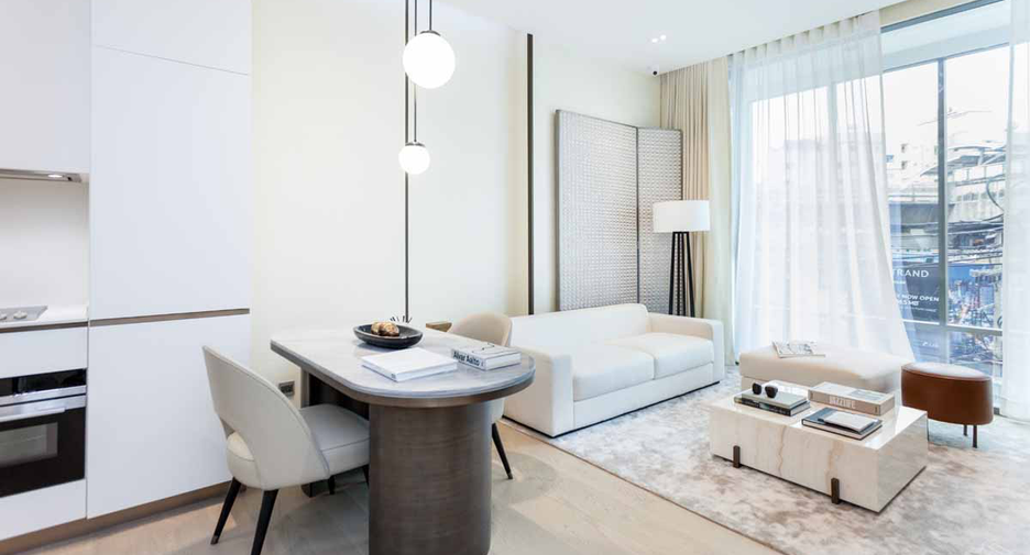 For sale 1 bed condo in Khlong Toei, Bangkok