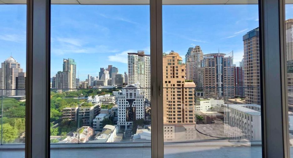 For sale 2 bedrooms condo in Pathum Wan, Bangkok