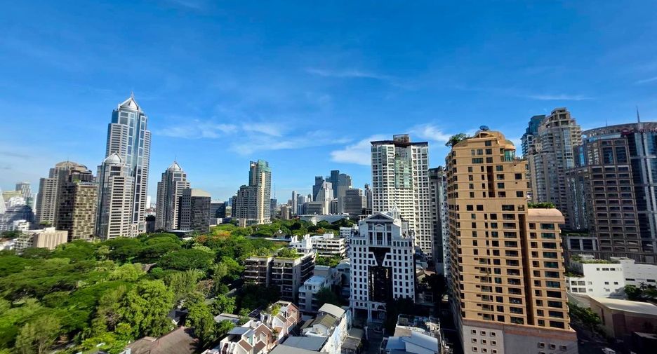 For sale 2 bedrooms condo in Pathum Wan, Bangkok
