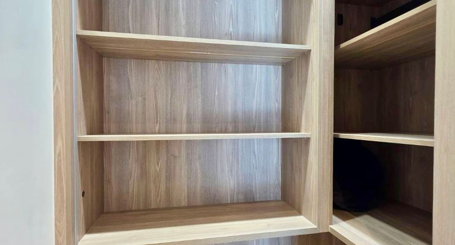 For sale 2 bedrooms condo in Pathum Wan, Bangkok