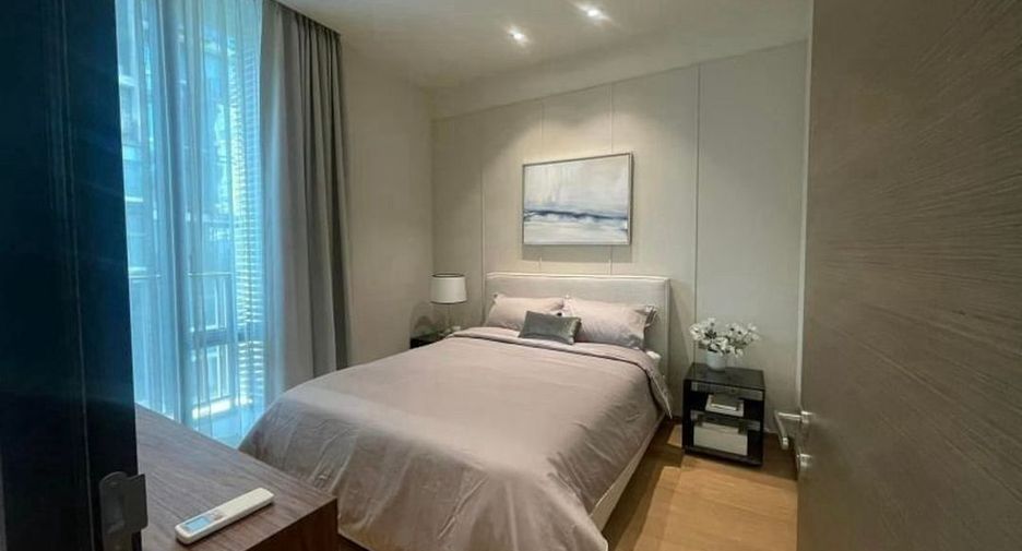 For rent 2 bedrooms condo in Pathum Wan, Bangkok