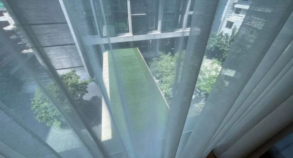 For rent 2 bedrooms condo in Pathum Wan, Bangkok