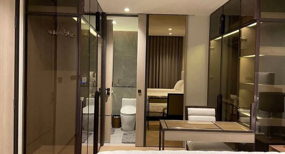 For rent 1 bed condo in Watthana, Bangkok