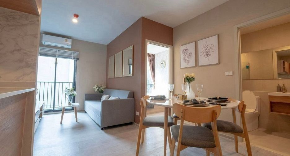For rent 2 bedrooms condo in Bang Na, Bangkok