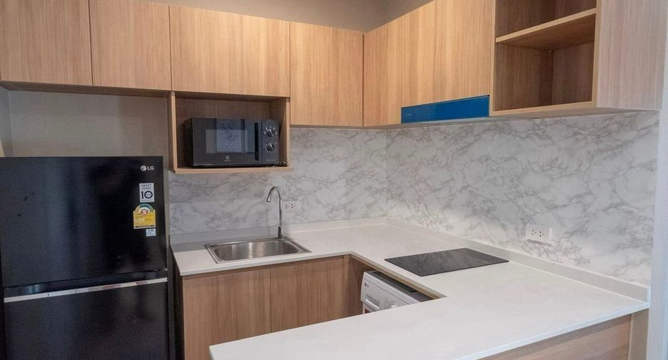 For rent 2 bedrooms condo in Bang Na, Bangkok