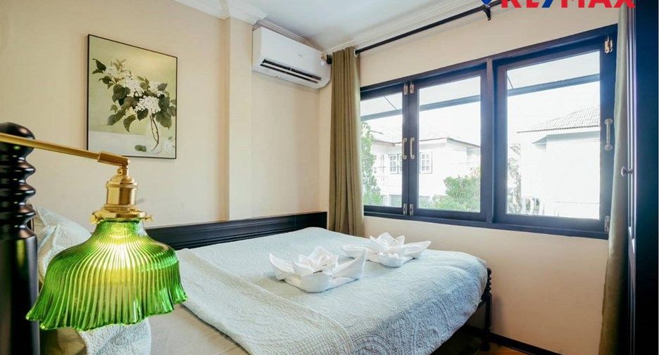 For sale 4 bedrooms house in Jomtien, Pattaya