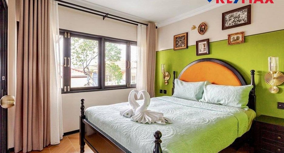 For sale 4 bedrooms house in Jomtien, Pattaya