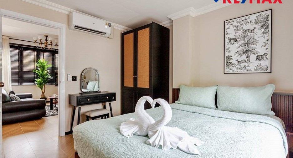 For sale 4 bedrooms house in Jomtien, Pattaya