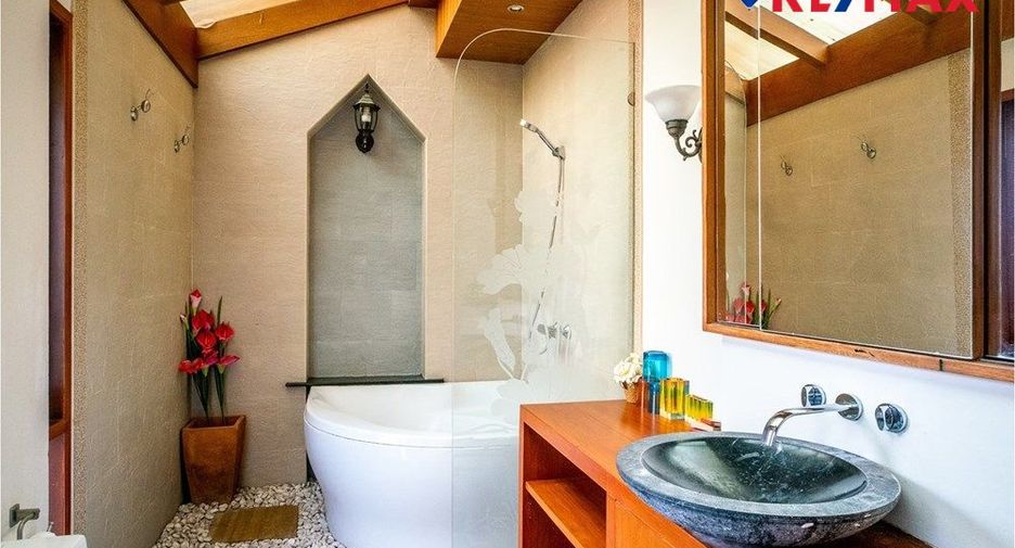 For sale 5 bedrooms house in South Pattaya, Pattaya