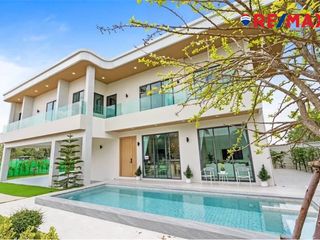 For sale 4 bedrooms house in Bang Lamung, Chonburi