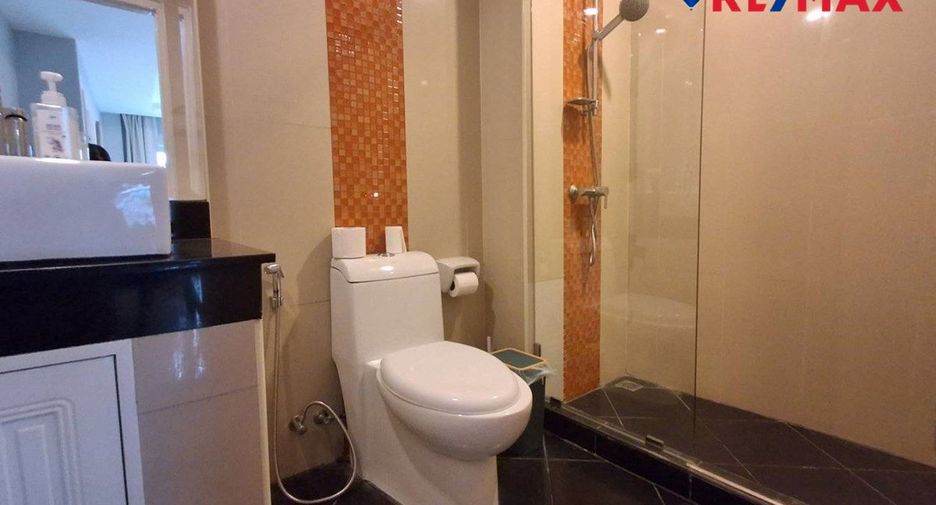 For sale 2 bedrooms condo in Pratumnak, Pattaya