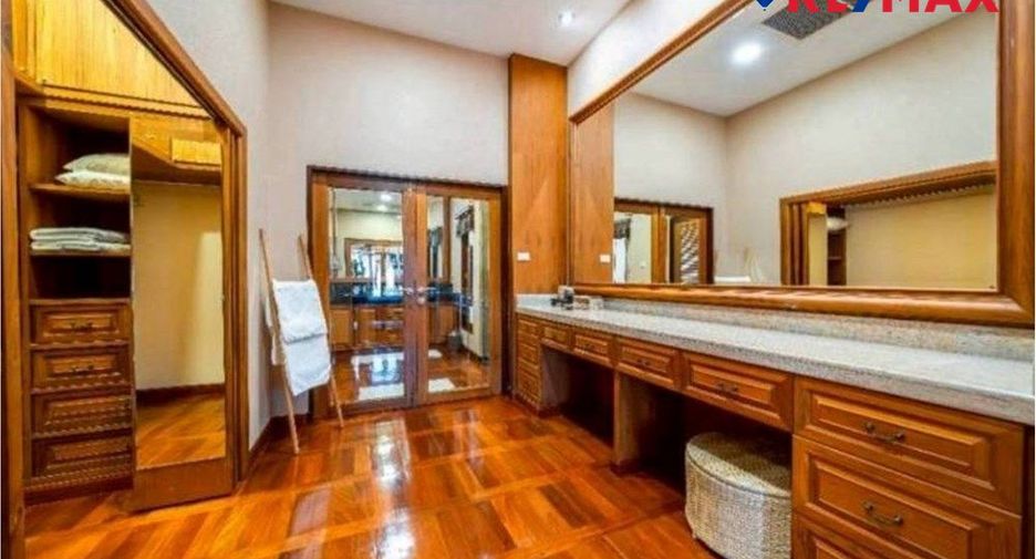 Casa en venta de 3 habitaciones en Sattahip, Chonburi