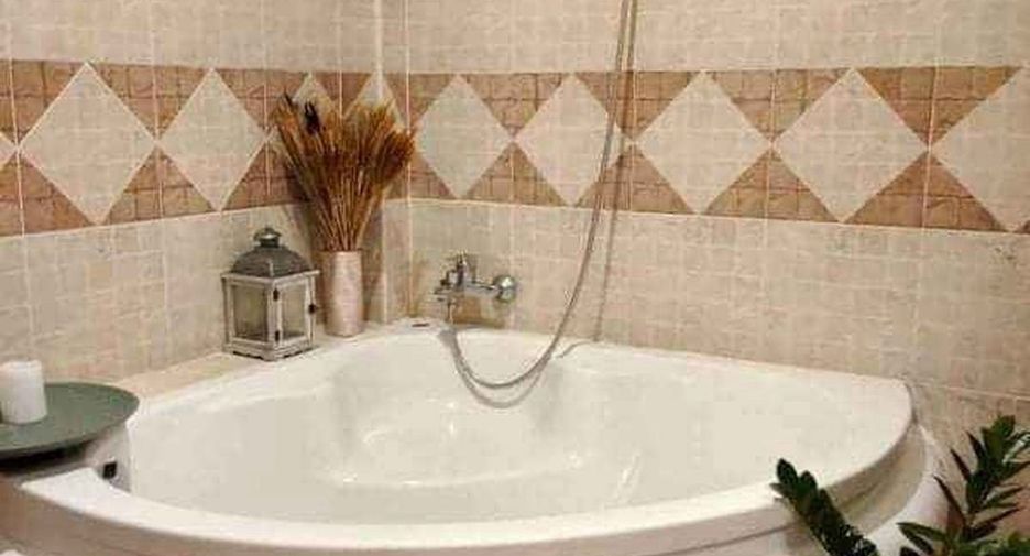 For rent 1 bed house in Pathum Wan, Bangkok