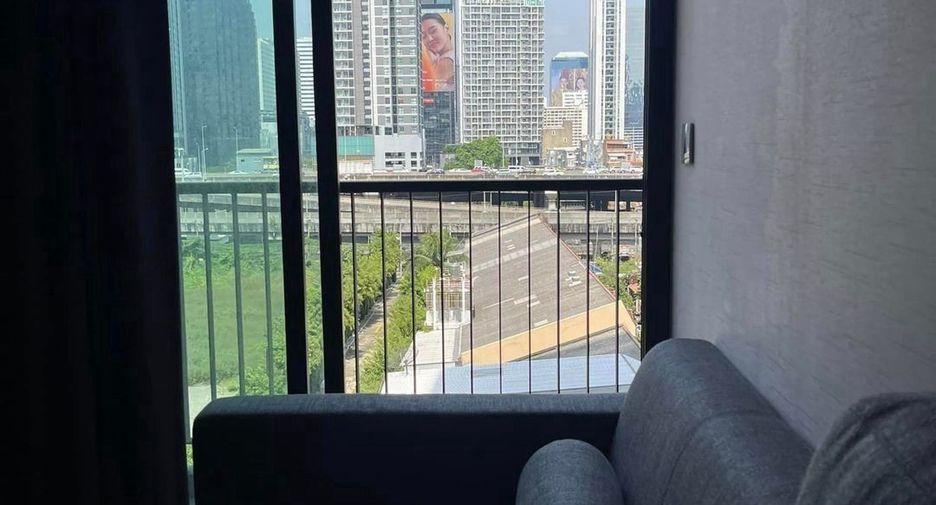 For sale 2 bedrooms condo in Watthana, Bangkok