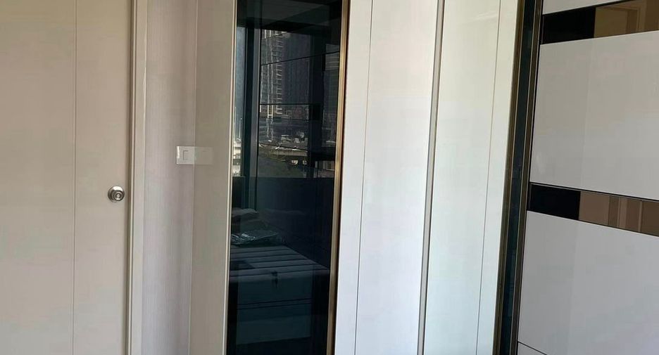 For sale 2 bedrooms condo in Watthana, Bangkok