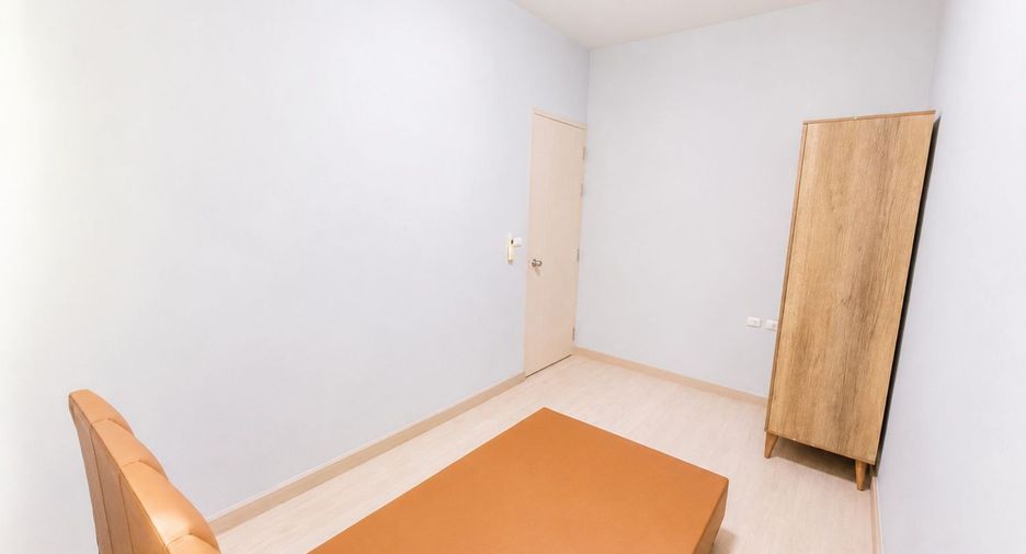 For sale 3 bedrooms townhouse in Khlong Sam Wa, Bangkok