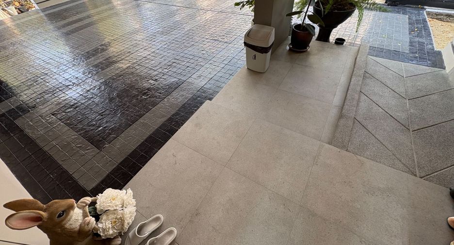 Haus zur Miete mit 4 Zimmer in Bang Phli, Samut Prakan