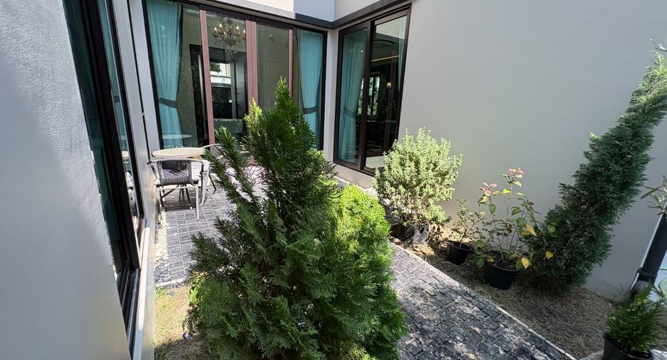 Haus zur Miete mit 4 Zimmer in Bang Phli, Samut Prakan